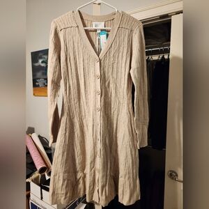 Market & Spruce Beige Long Sleeve Knit Dress $65